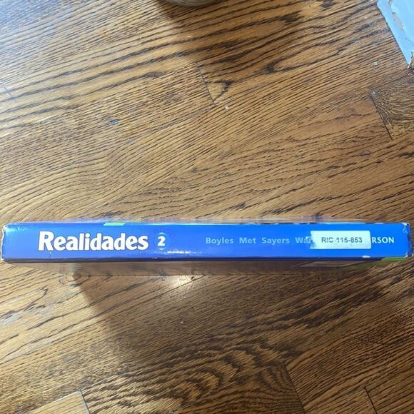 Realidades 2 - Hardcover By author - VERY GOOD - Picture 4 of 9